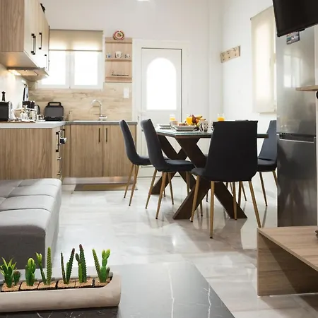 Apartment Chrysa House *